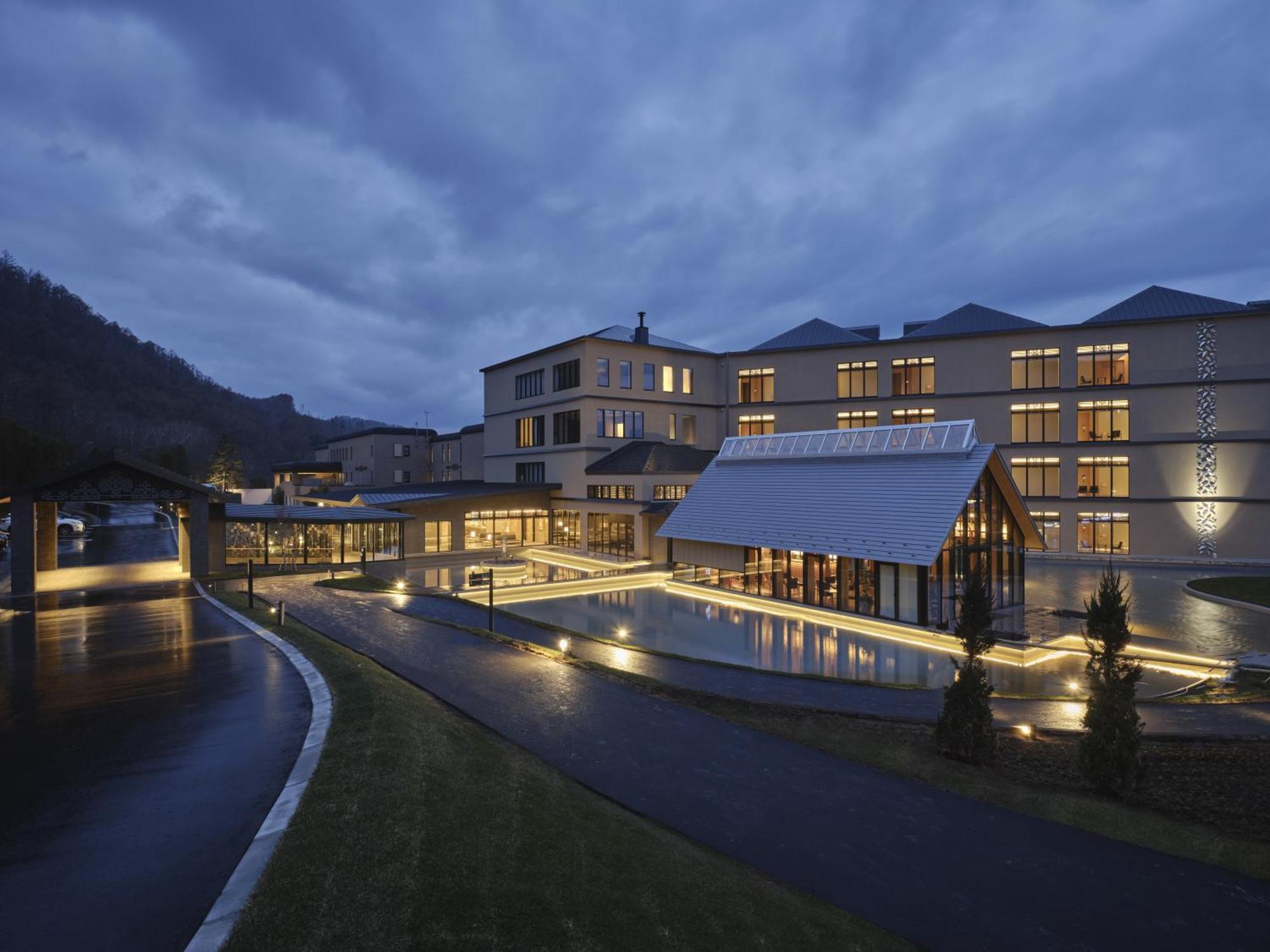 Lake Toya Tsuruga Resort Hikarinouta Toyako Bagian luar foto